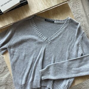 Brandy Melville sweater